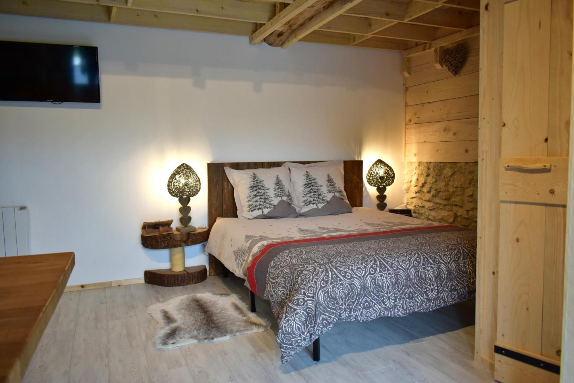 L'Oree Du Bois Gaubau Saint-Georges-sur-Layon ภายนอก รูปภาพ